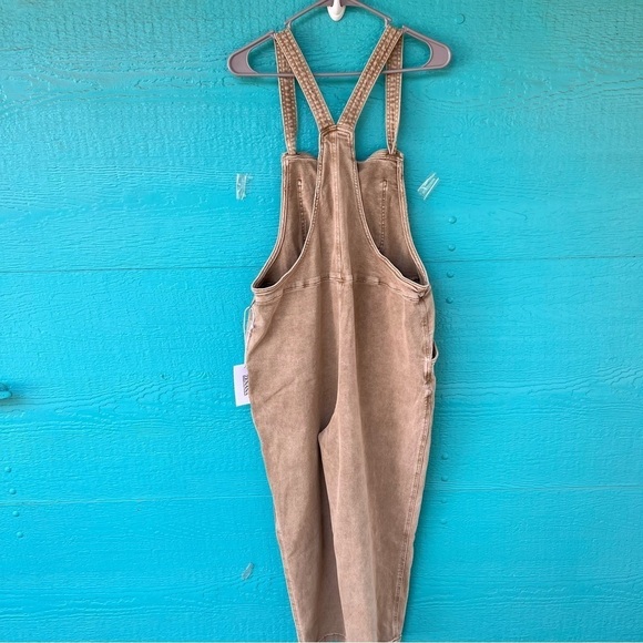 ZENANA WASHED TAN MUSTARD DENIM OVERALLS SIZE LARGE NWT - Picture 5 of 11
